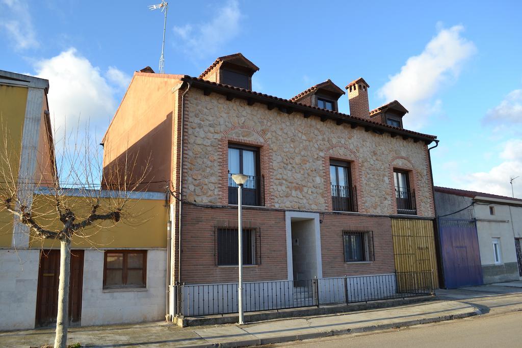 佩斯克拉德杜埃罗拉坎塔摩罗乡村民宿 Pesquera de Duero 外观 照片